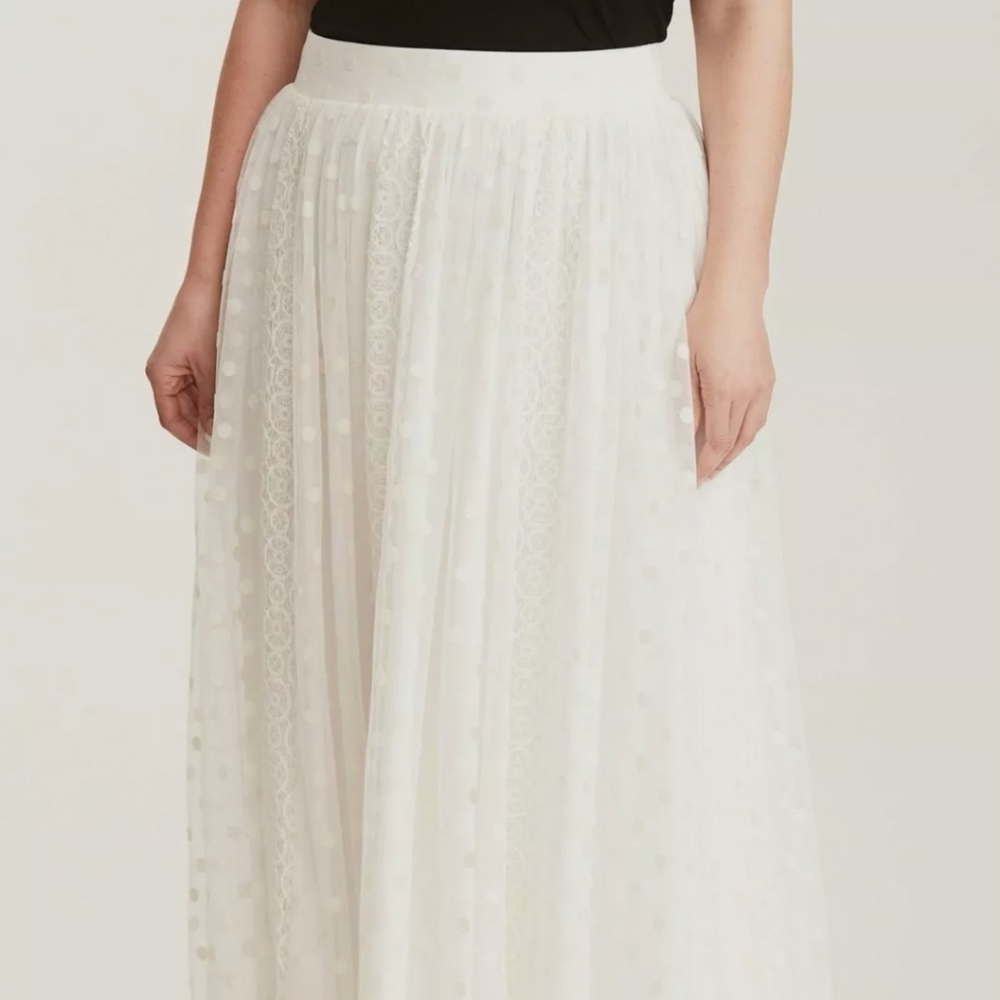 Torrid Maxi Skirt Womens Size 1X Ivory Polka Dot Mesh Lace - Picture 2 of 9
